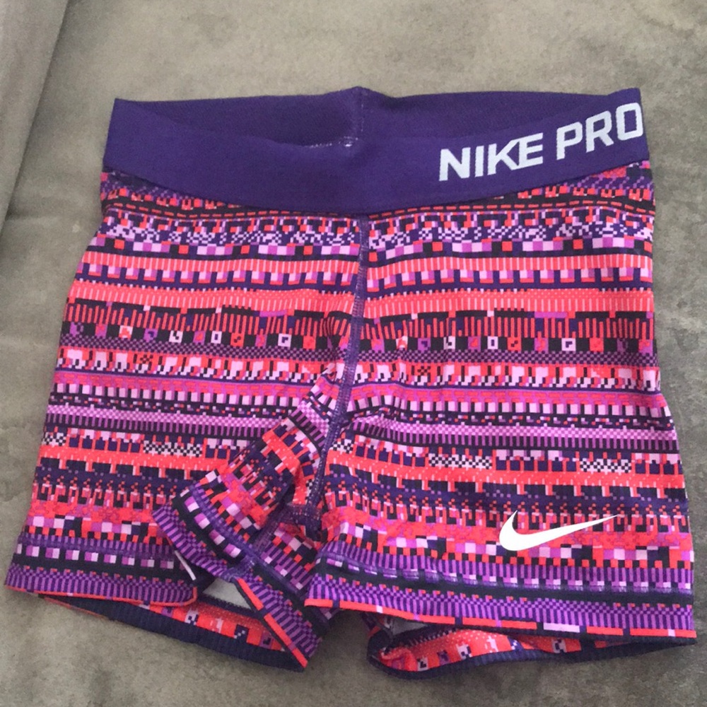 Nike pro